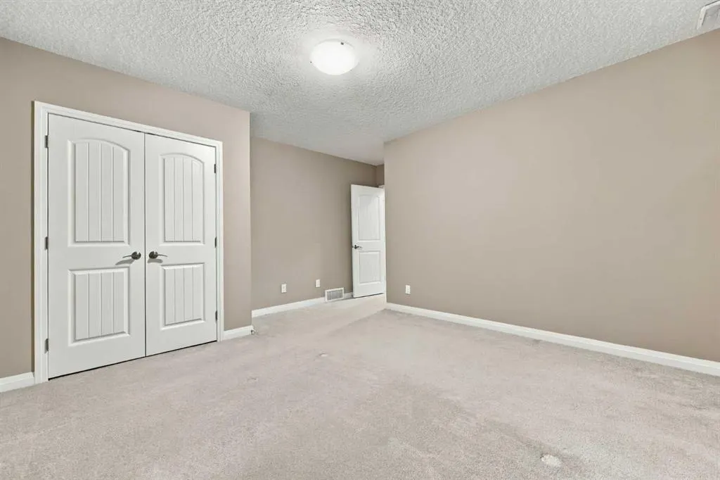 14 Ridge View Place