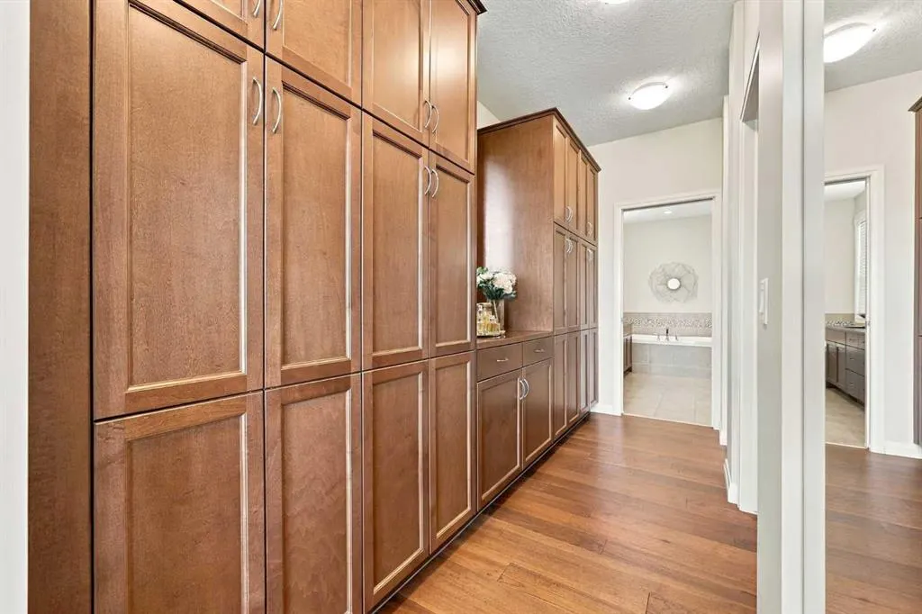 14 Ridge View Place