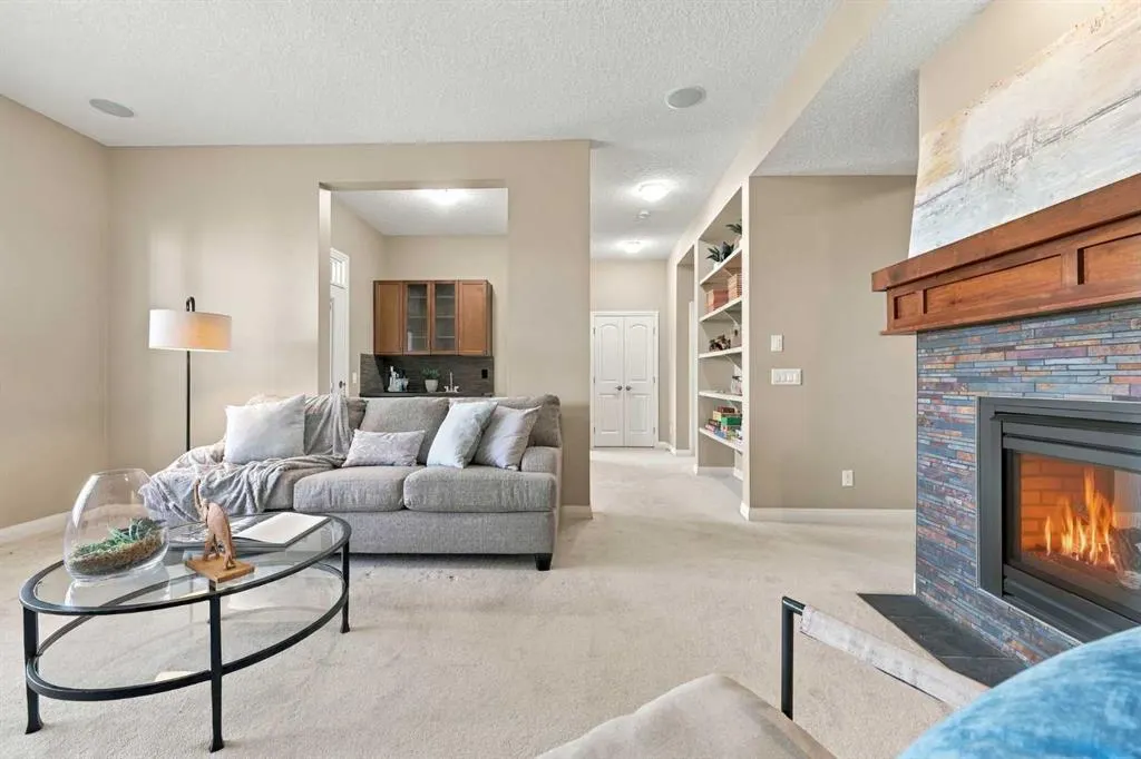 14 Ridge View Place