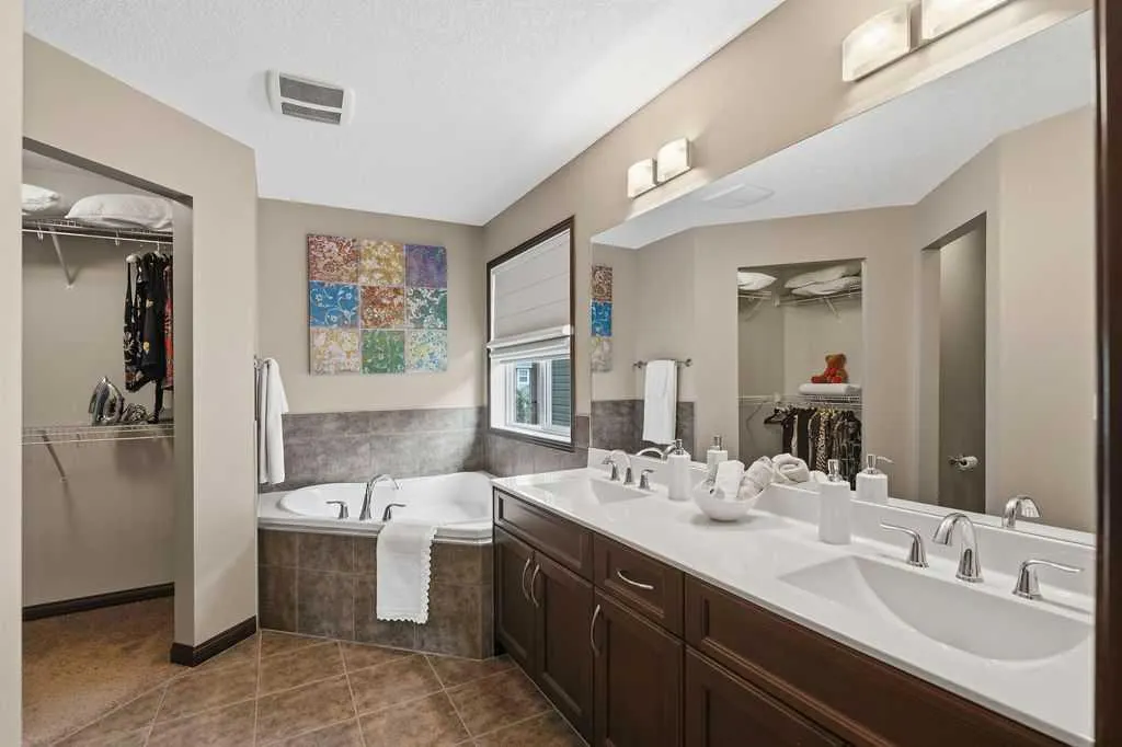 13 Cranford Gardens SE