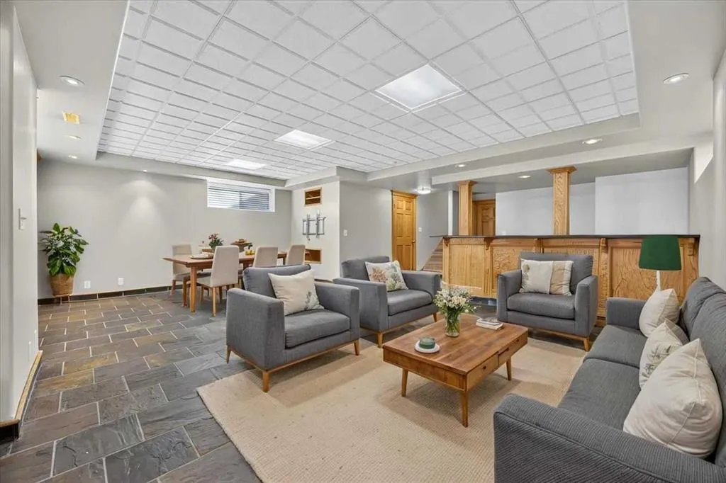 49 Coville Bay NE