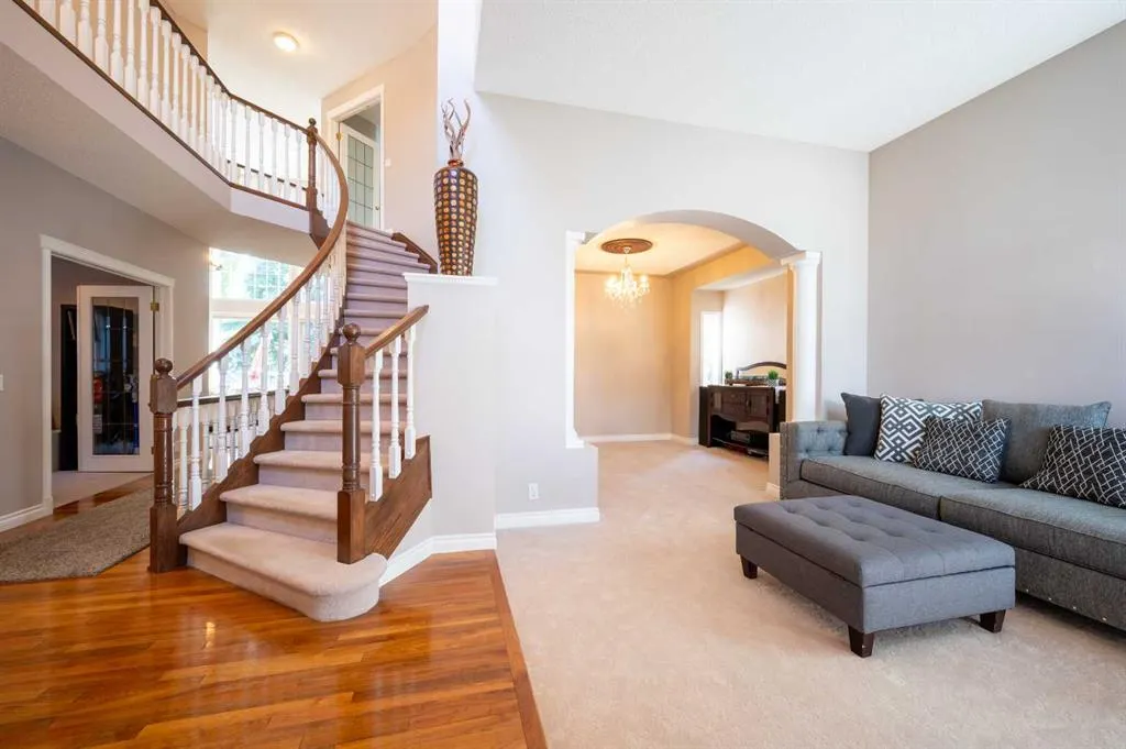 13 Cranston Drive SE