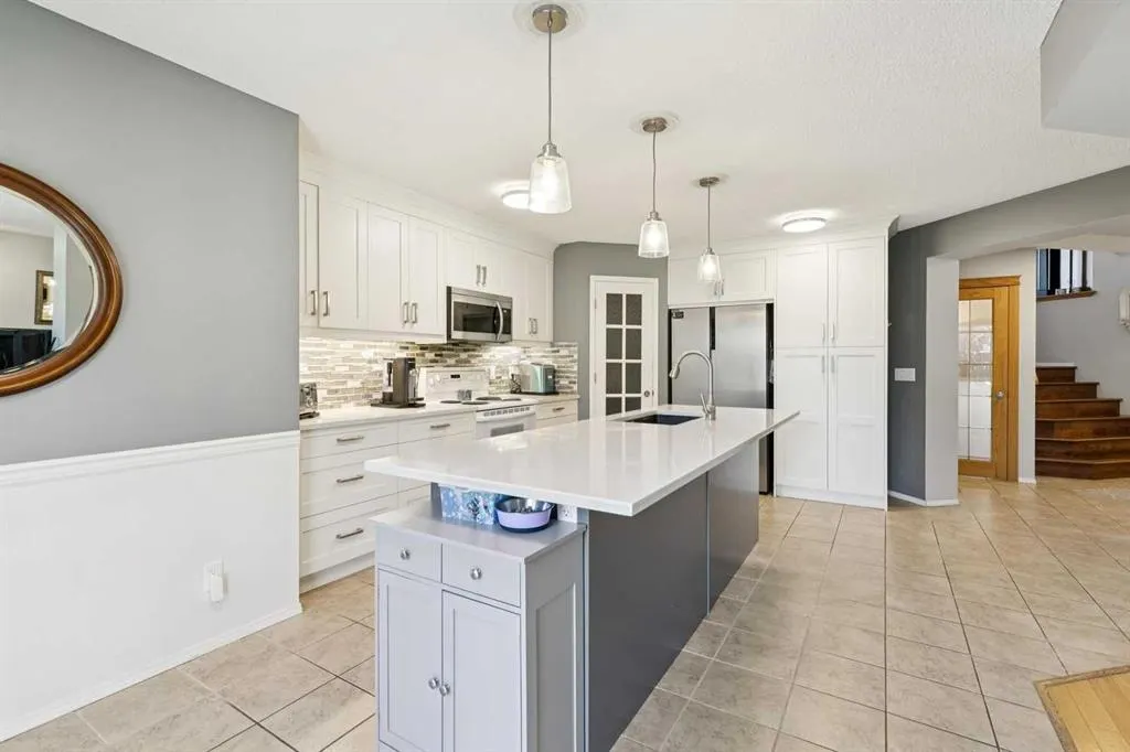 118 Citadel Crest Park NW