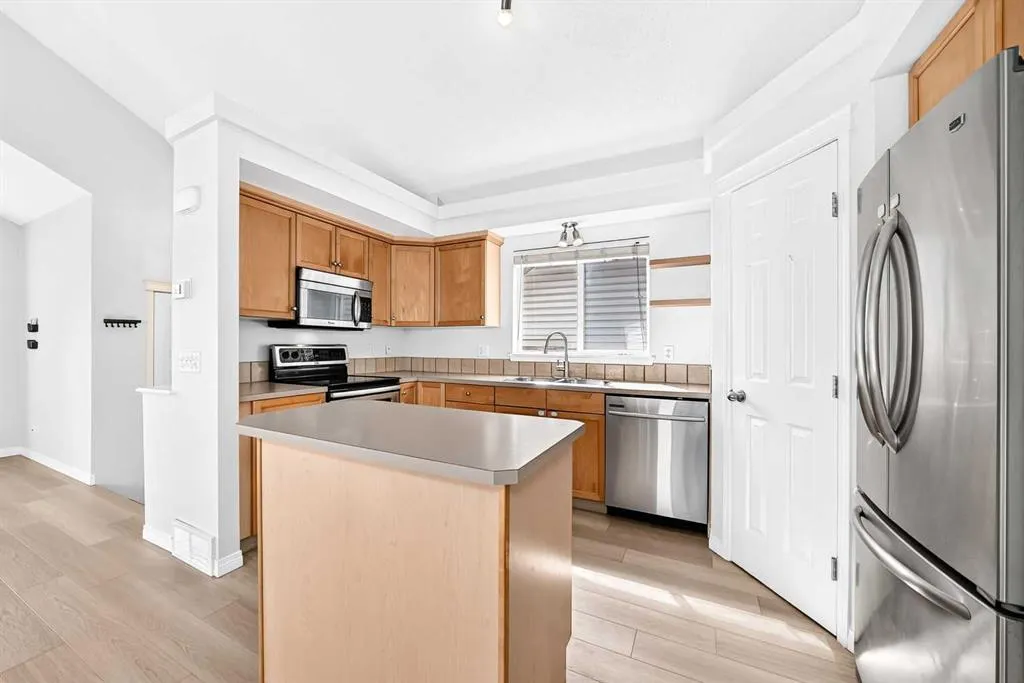 352 Copperfield Gardens SE