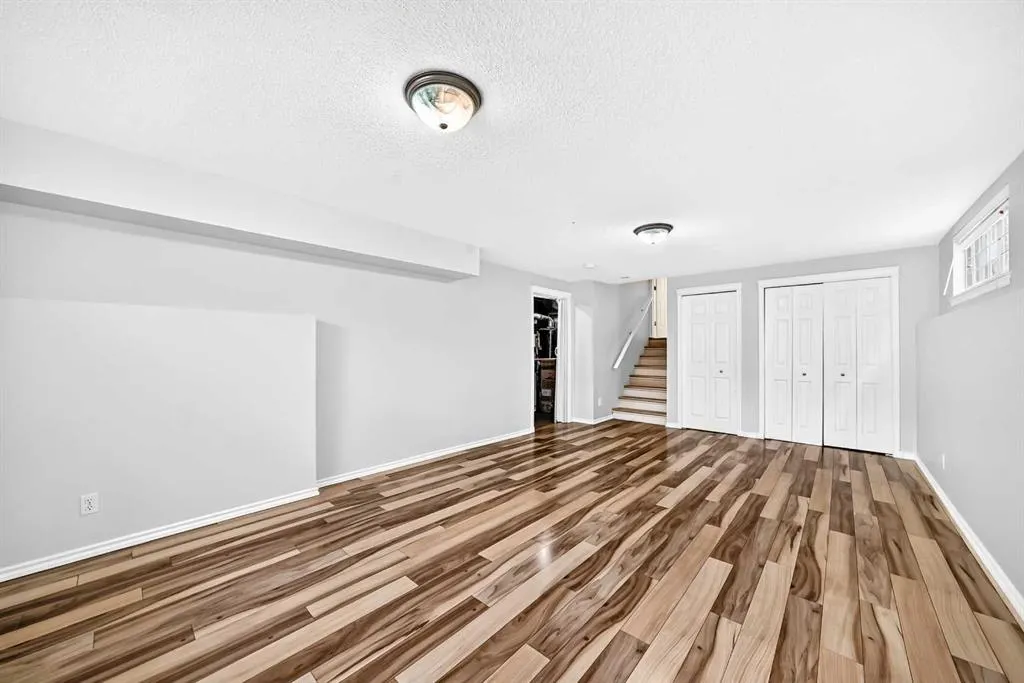 352 Copperfield Gardens SE