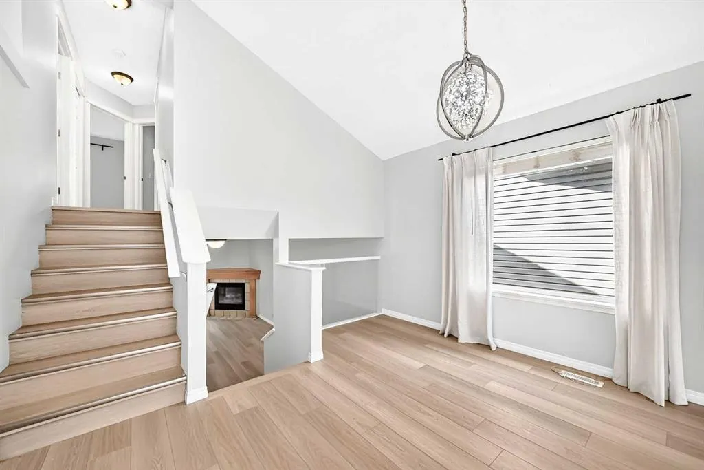 352 Copperfield Gardens SE
