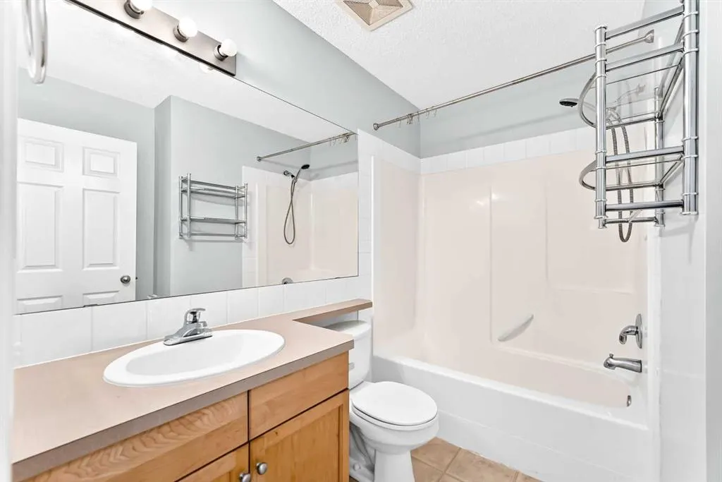 352 Copperfield Gardens SE