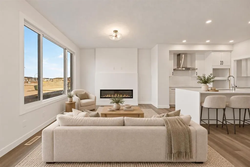 160 Snowberry Common SE