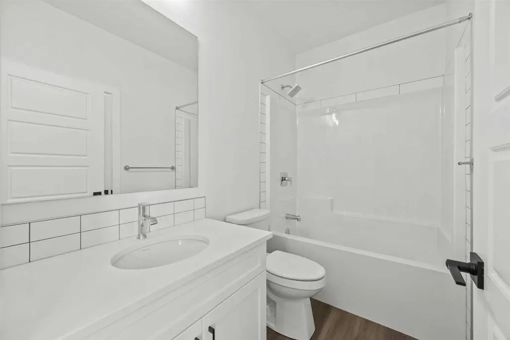 160 Snowberry Common SE