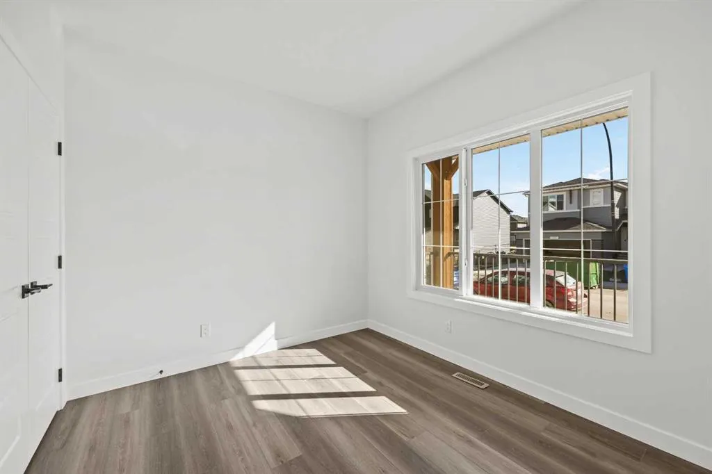 160 Snowberry Common SE