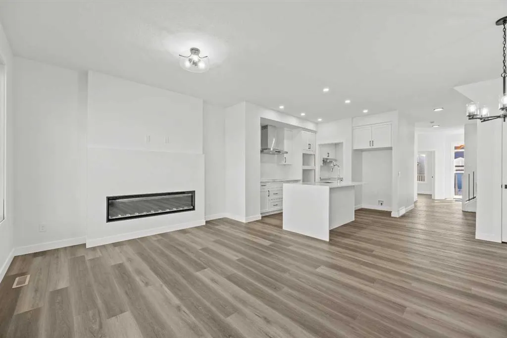160 Snowberry Common SE