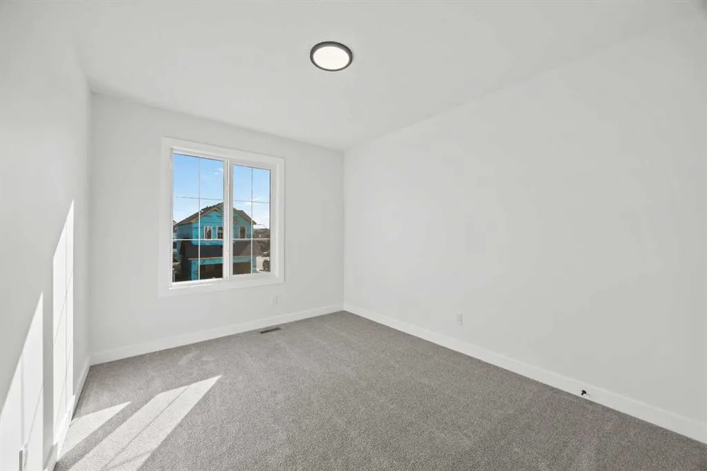 160 Snowberry Common SE