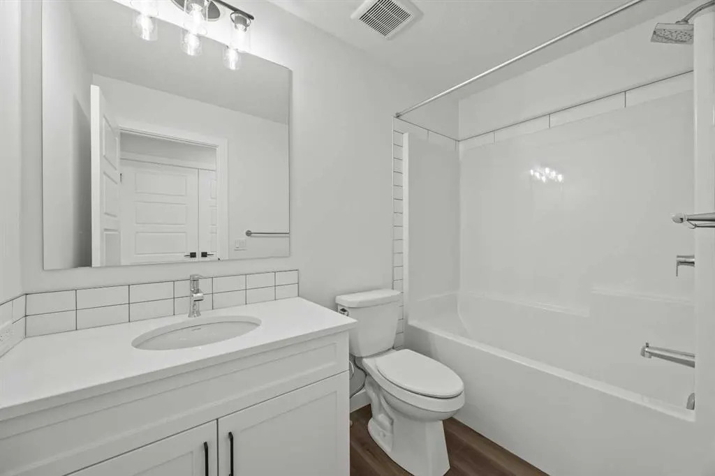 160 Snowberry Common SE