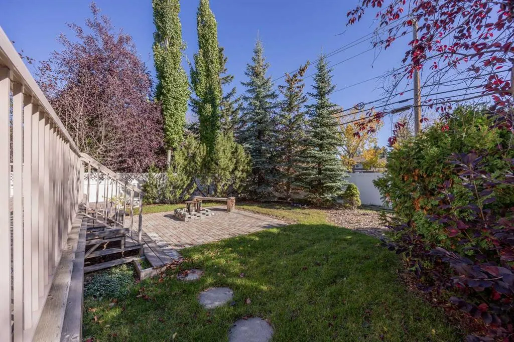 93 Coach Court SW