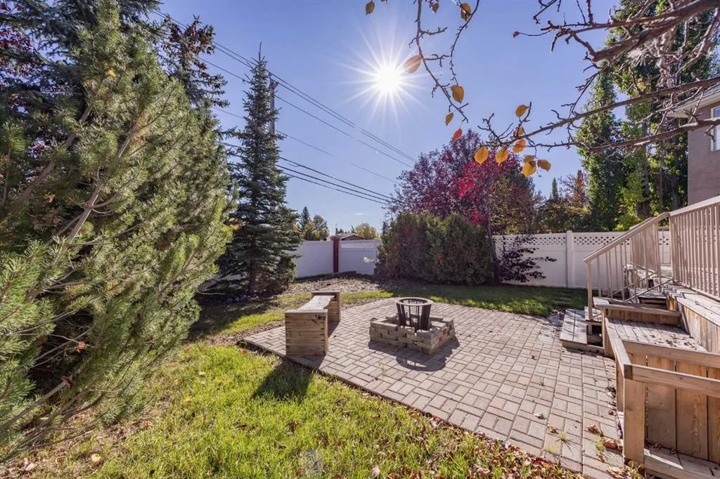 93 Coach Court SW