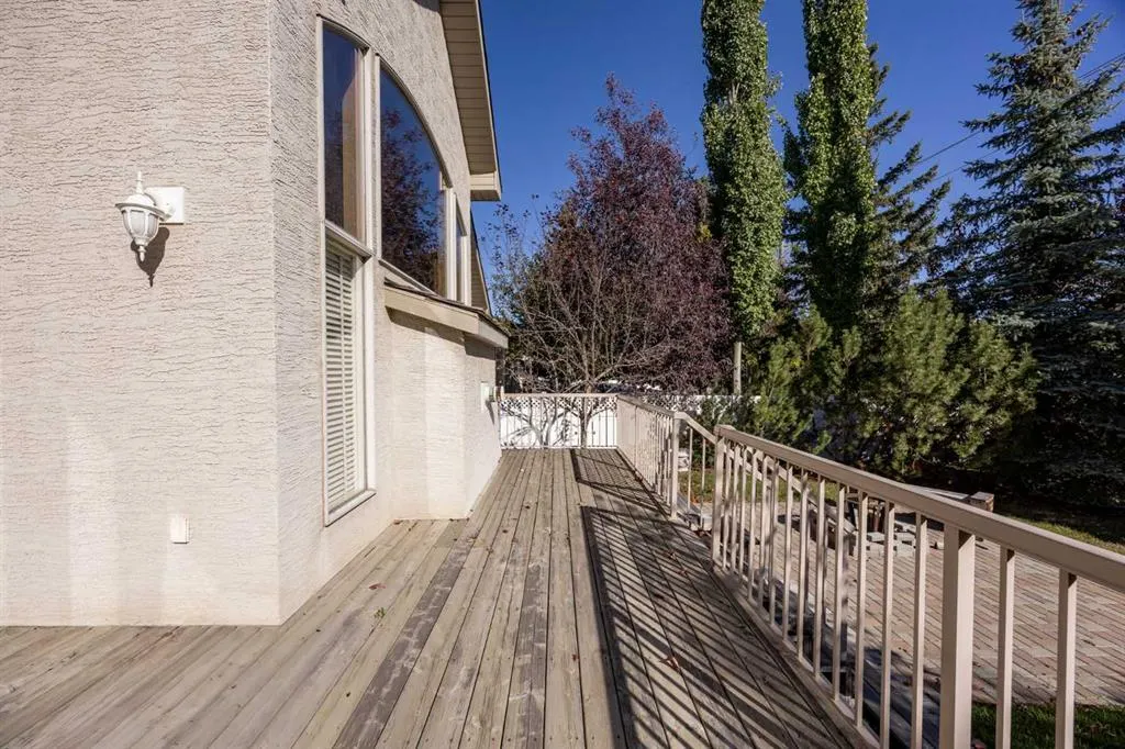 93 Coach Court SW