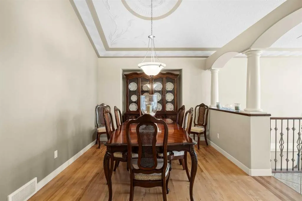 93 Coach Court SW