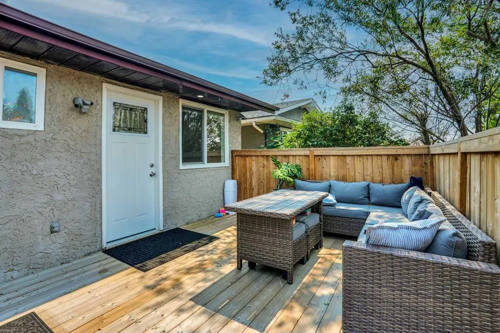 115 Abingdon Crescent NE