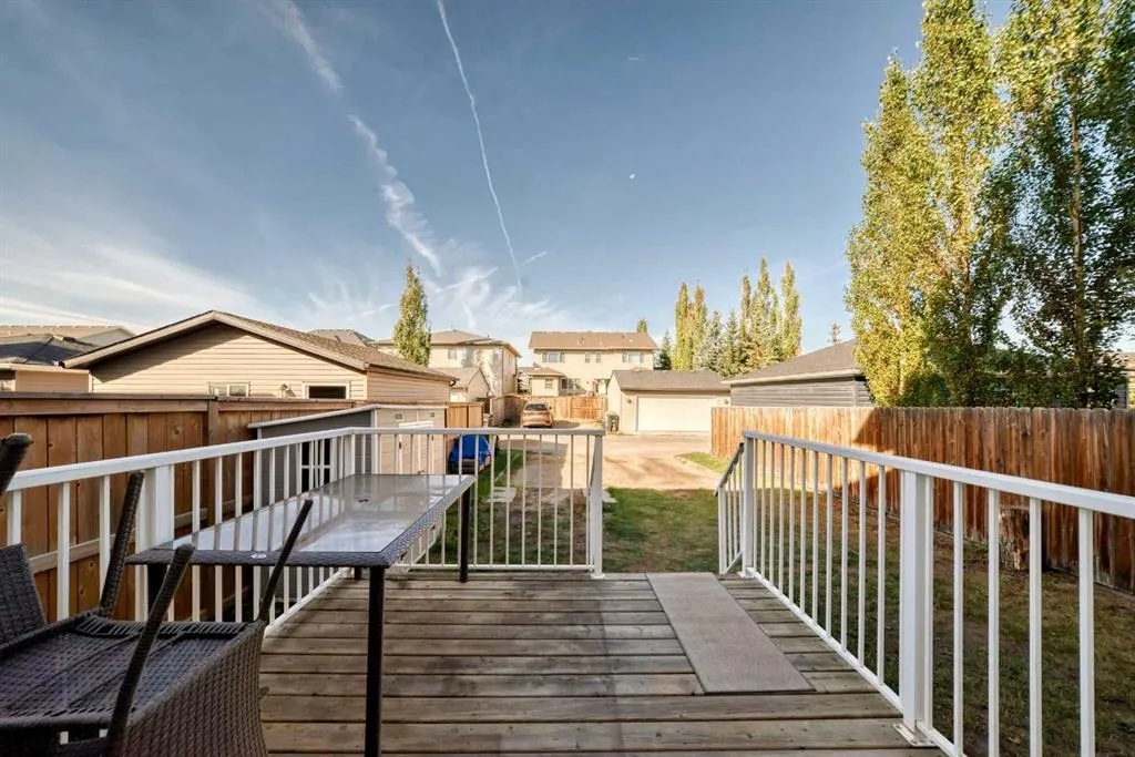 83 Legacy Crescent SE