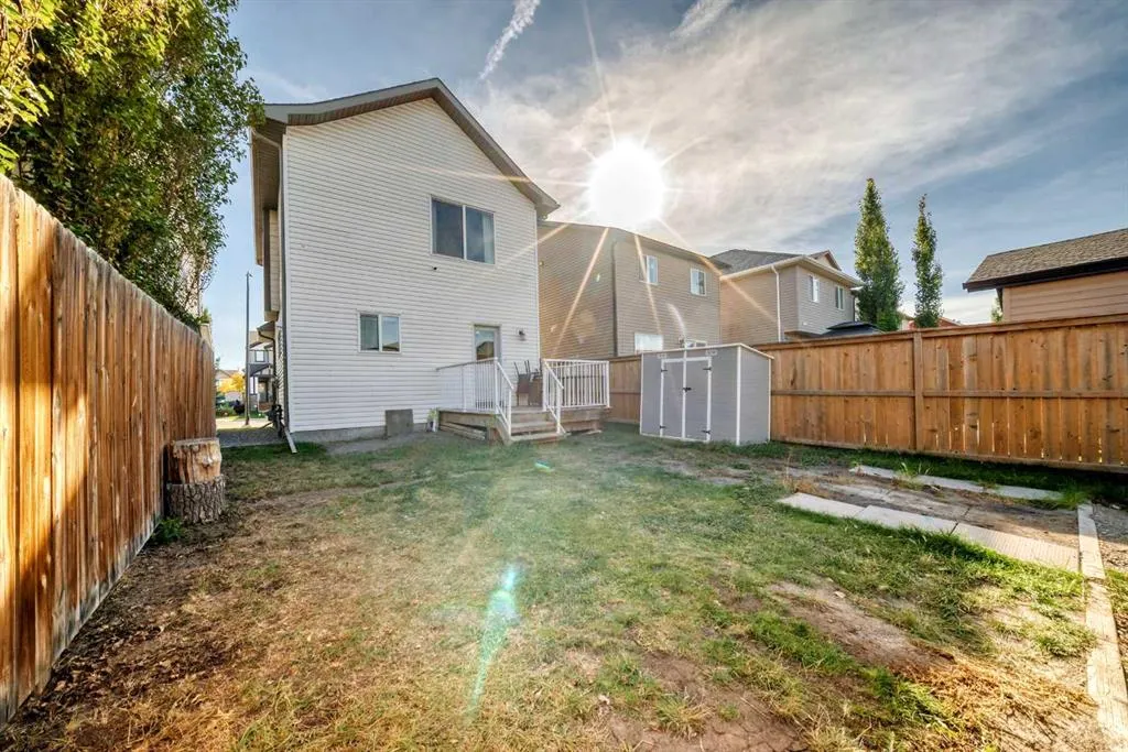 83 Legacy Crescent SE
