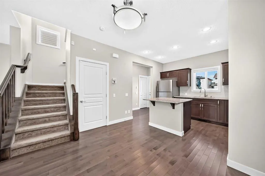 83 Legacy Crescent SE