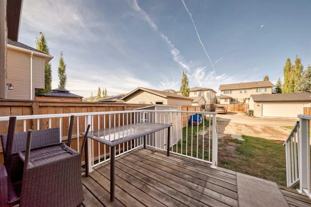 83 Legacy Crescent SE