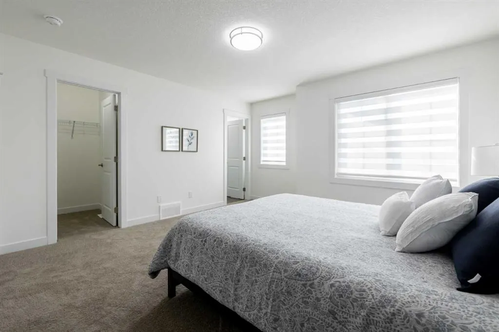 709 Clearview Green