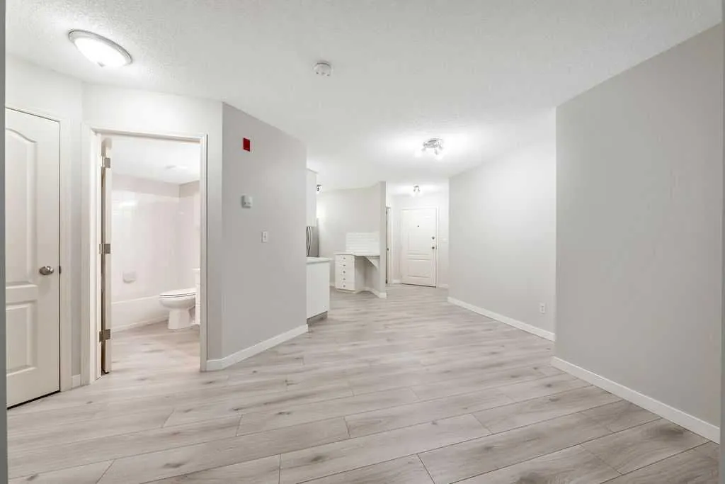 20 Sierra Morena Mews SW #109