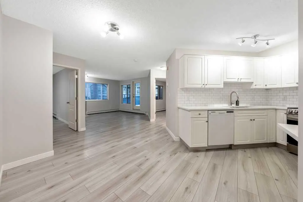 20 Sierra Morena Mews SW #109