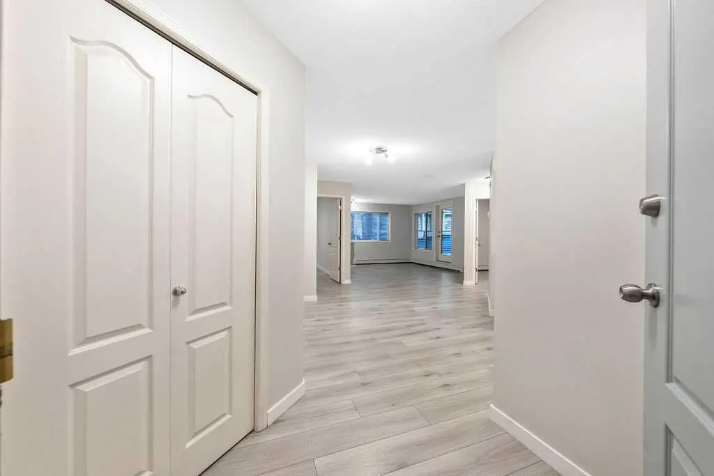 20 Sierra Morena Mews SW #109