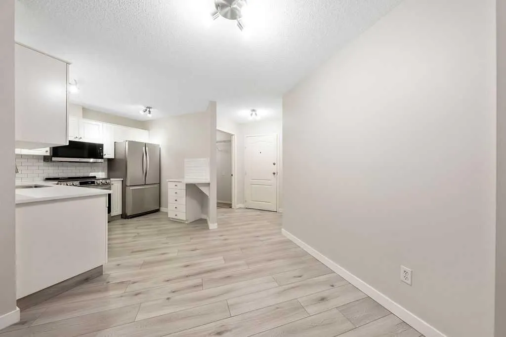 20 Sierra Morena Mews SW #109