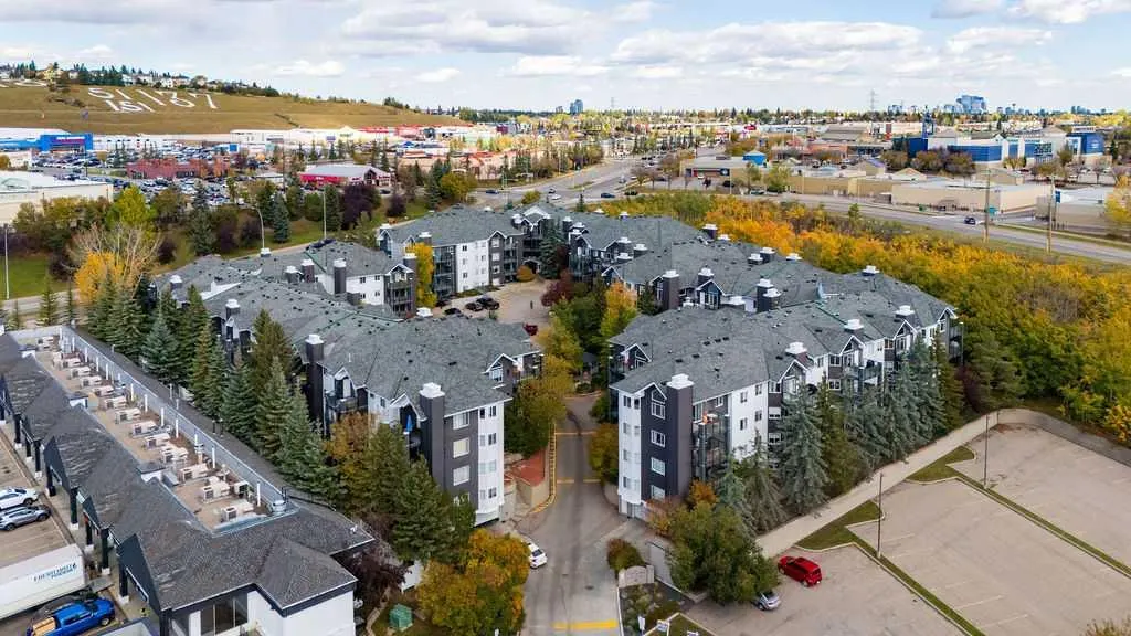 20 Sierra Morena Mews SW #109