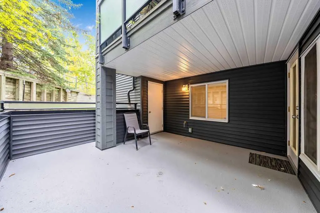 20 Sierra Morena Mews SW #109
