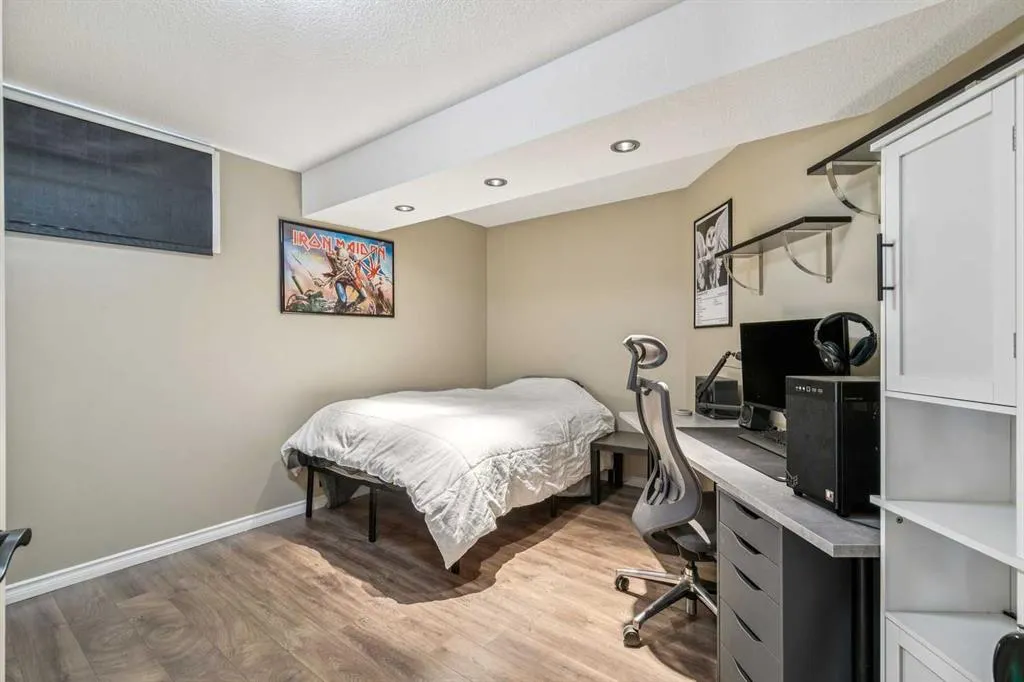 36 Hidden Ranch Mews NW