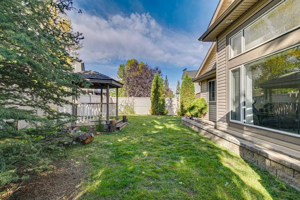 36 Hidden Ranch Mews NW