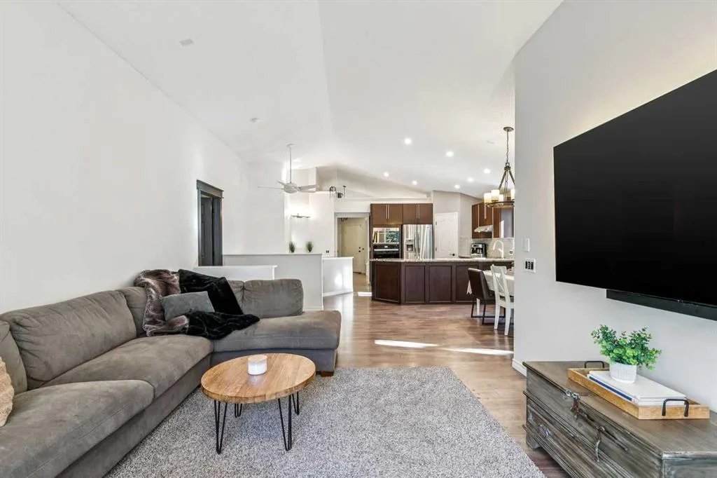 36 Hidden Ranch Mews NW