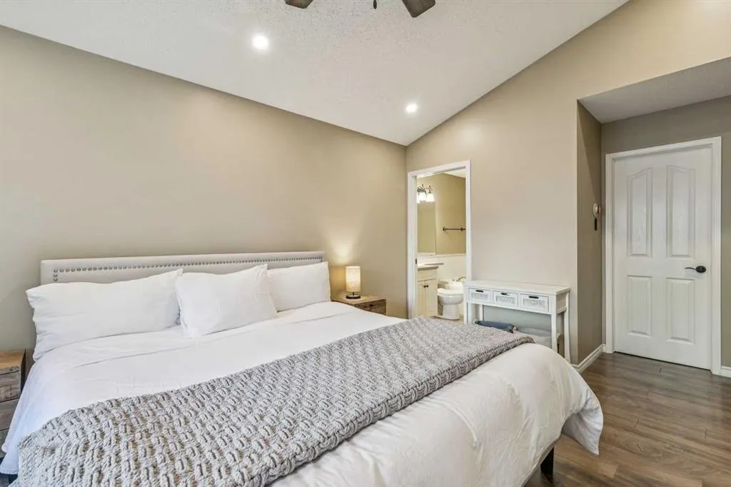 36 Hidden Ranch Mews NW