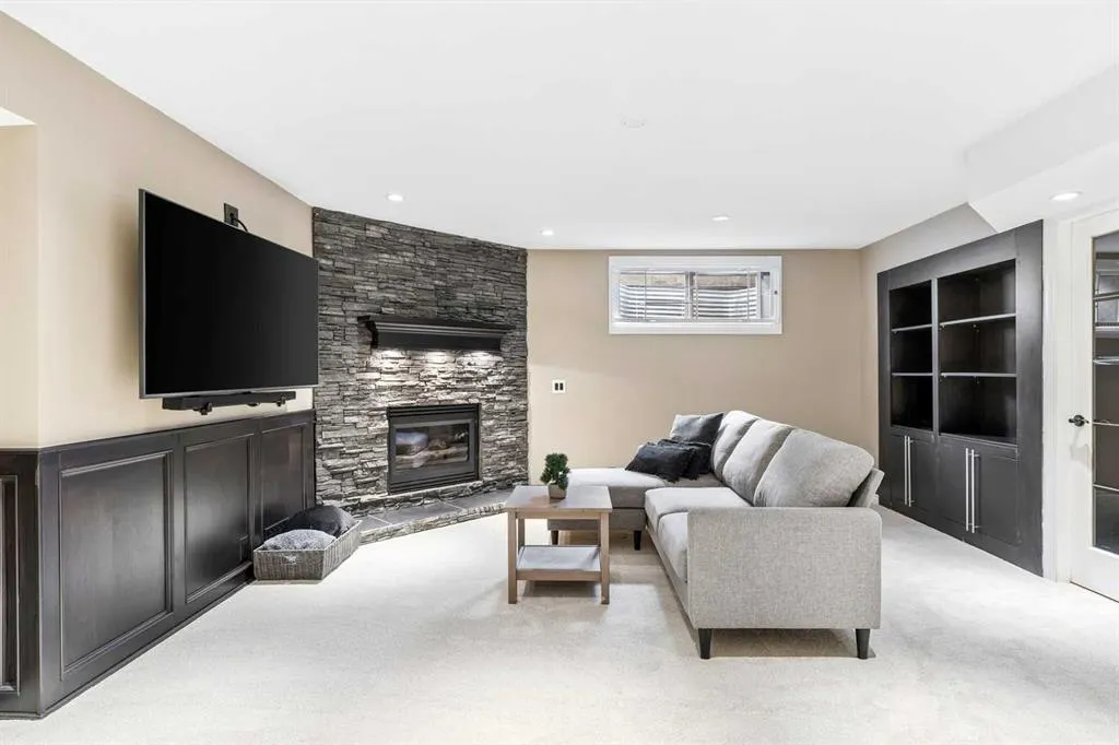 36 Hidden Ranch Mews NW