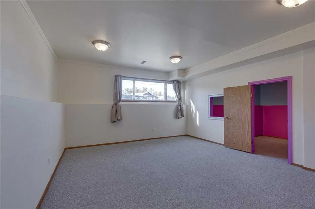 18 Greenham Drive