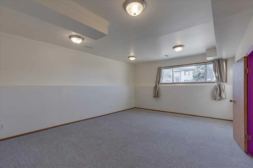 18 Greenham Drive