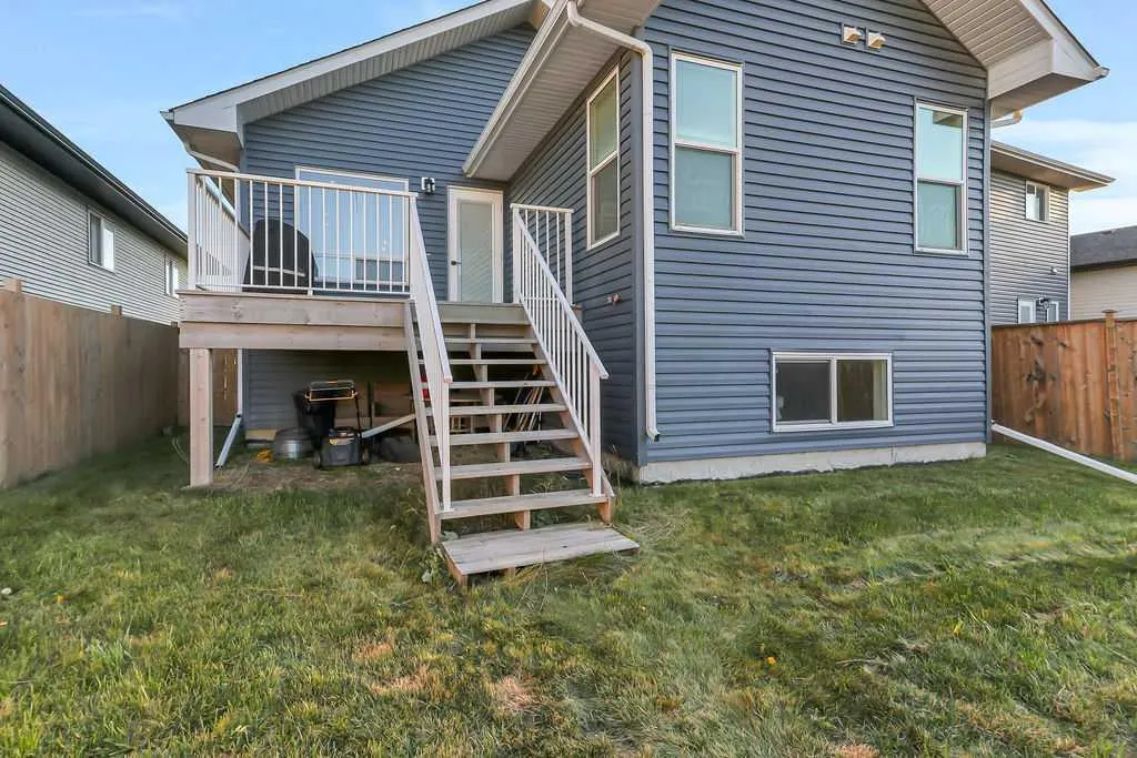 227 Livingston Close