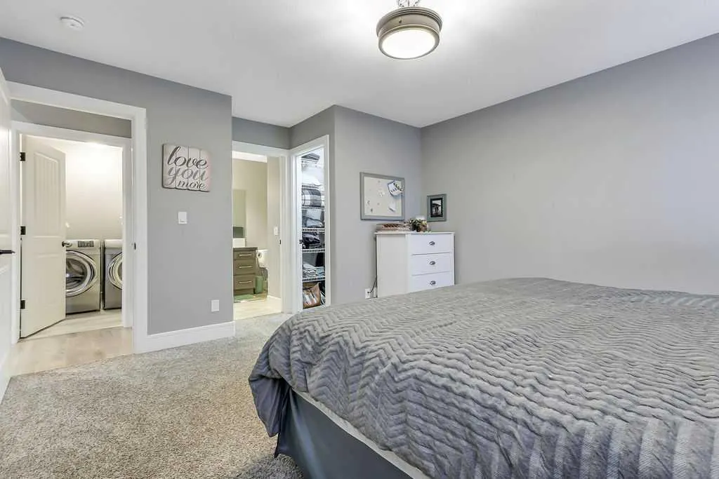227 Livingston Close