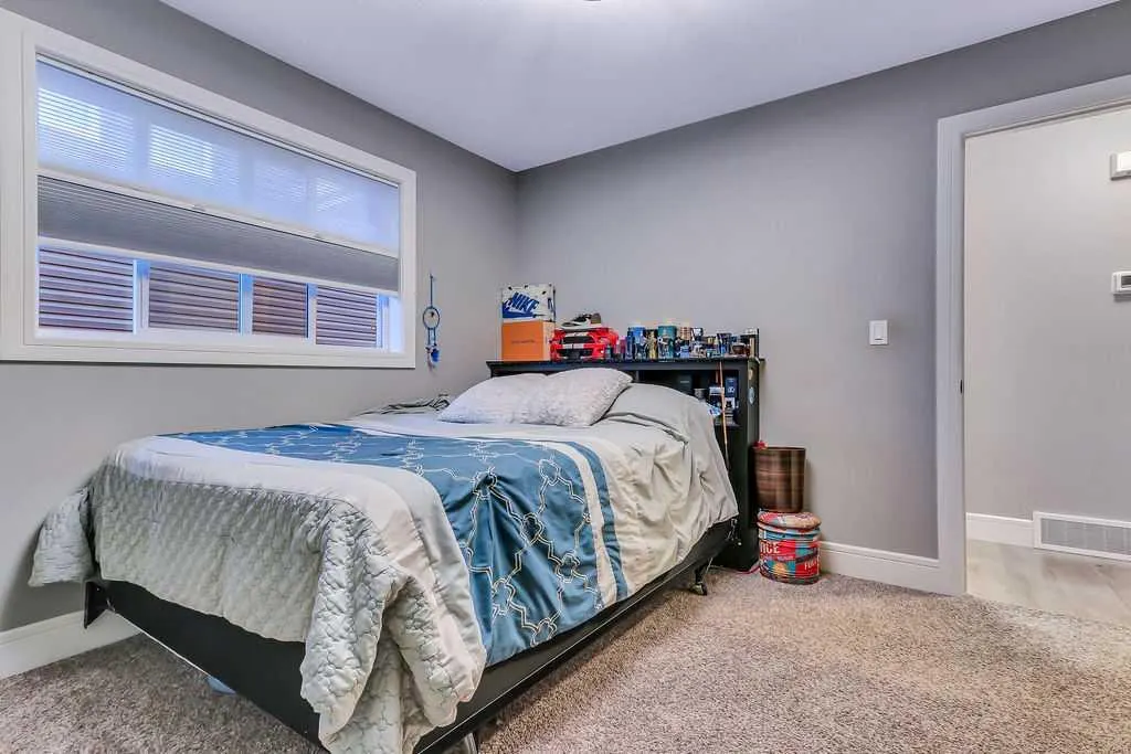 227 Livingston Close