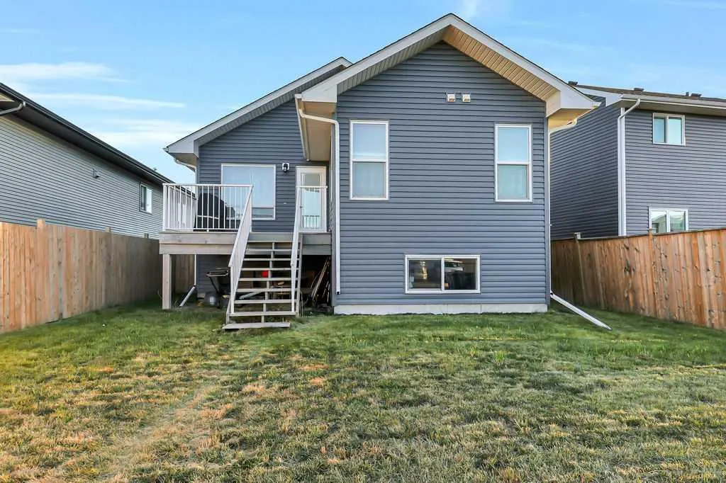 227 Livingston Close