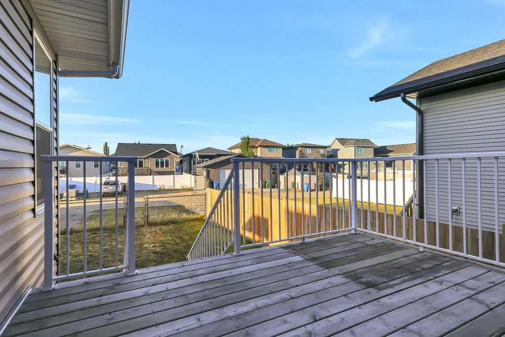 227 Livingston Close