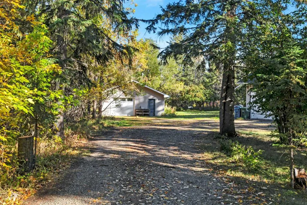 22 College Park Close