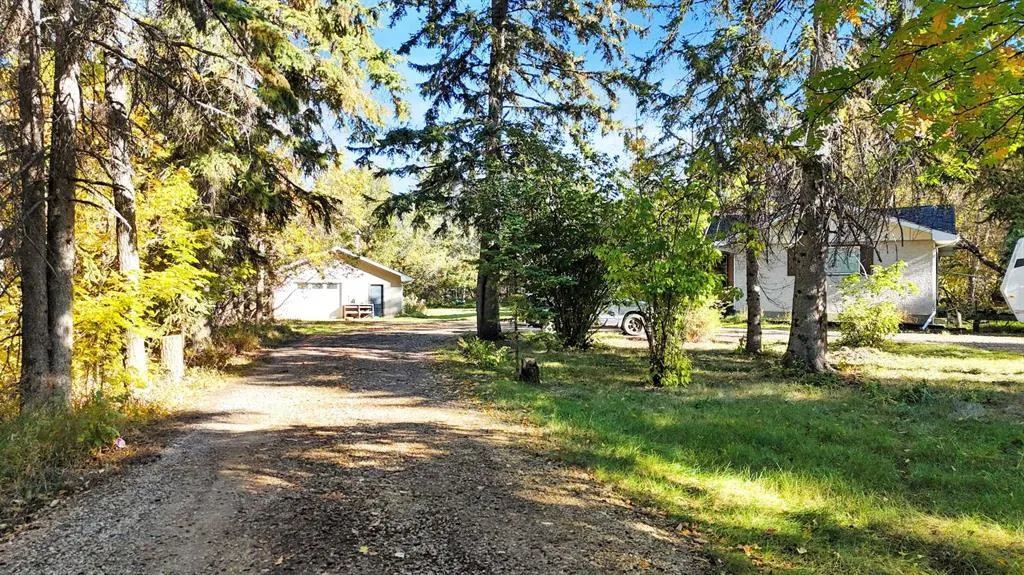 22 College Park Close