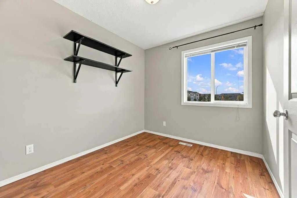 2005 Luxstone Boulevard SW #303