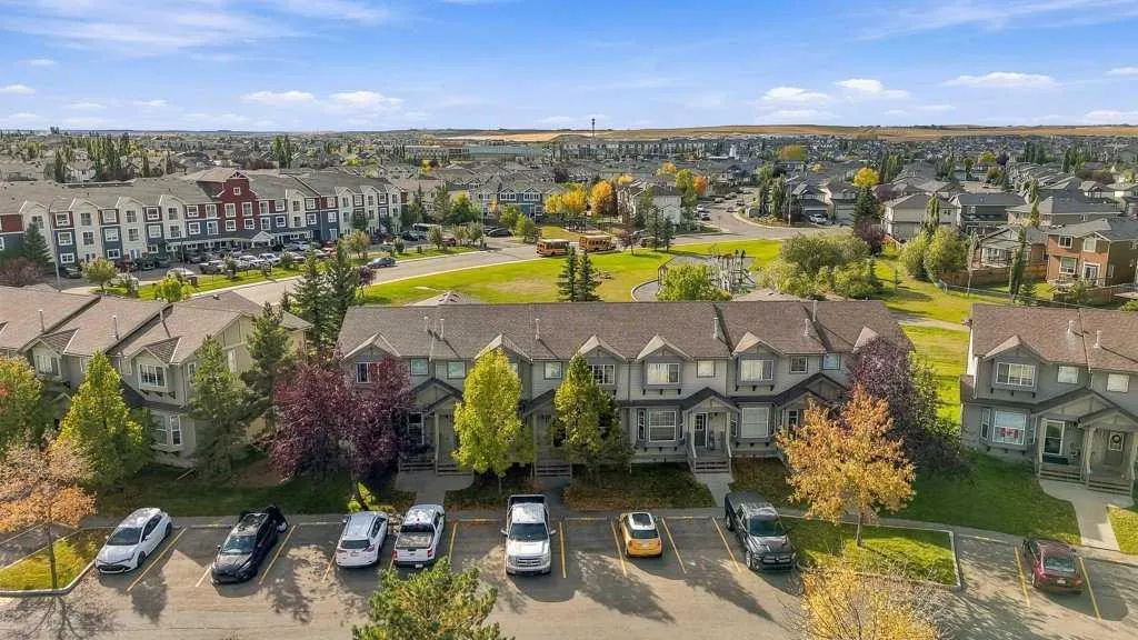 2005 Luxstone Boulevard SW #303