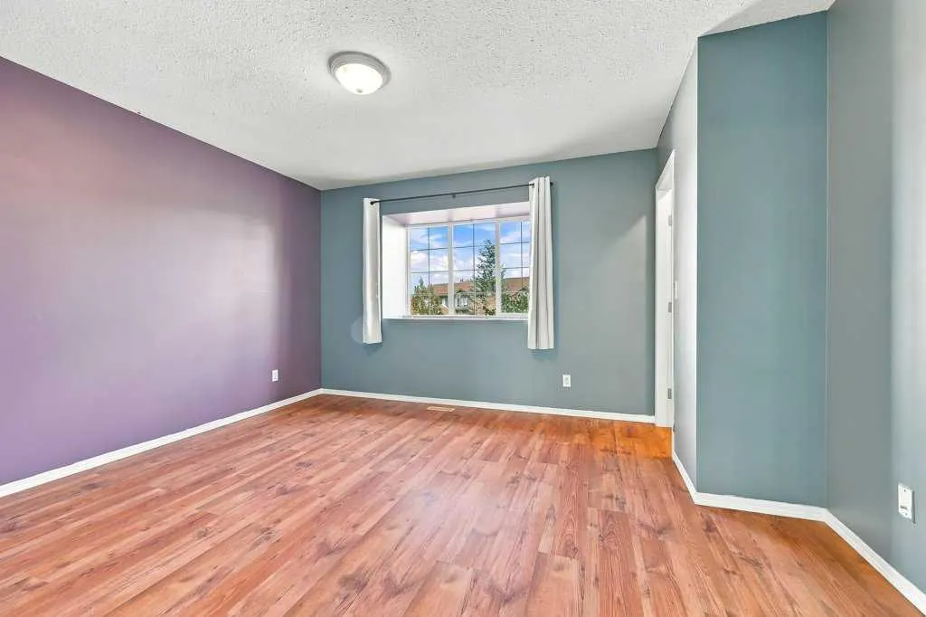 2005 Luxstone Boulevard SW #303